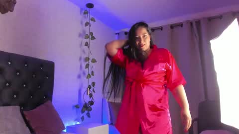 Zafiro online show from December 22, 3:33 am