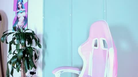 Zafiro Brown online show from September 28, 3:10 pm