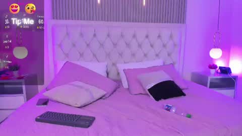 zafiro_rousse_ online show from July 24, 9:56 pm