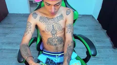 BiG Zafiro online show from March 14, 1:15 pm