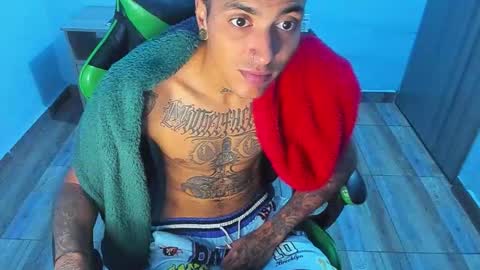 BiG Zafiro online show from January 9, 1:39 pm