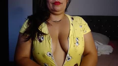 Zahi ... wants to play with everyone...yessss online show from November 13, 9:06 pm