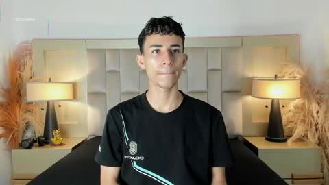 zahir_ashar online show from April 21, 11:28 am