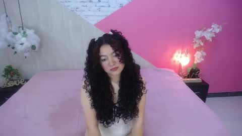 Zahira  online show from November 12, 5:59 pm