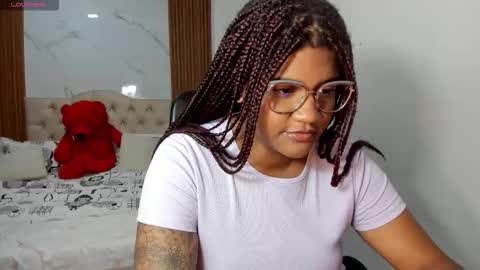 zahra_rose online show from March 26, 9:20 pm