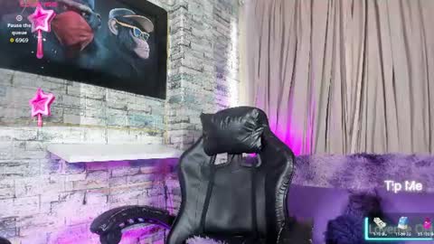 Zamara Kleii online show from July 14, 9:20 pm