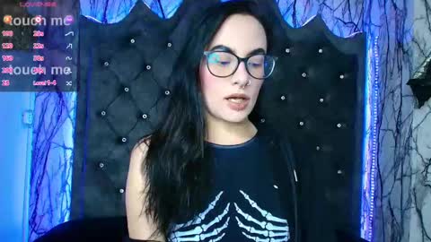   online show from September 9, 7:14 pm