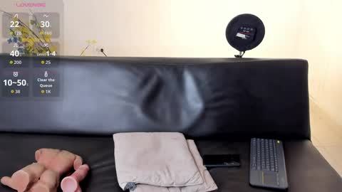 Zane Lux online show from May 19, 2:46 pm