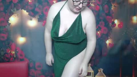 zannadreil online show from March 8, 5:28 am