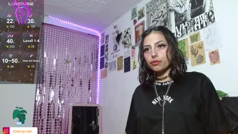 Zara Flores online show from February 1, 4:03 am