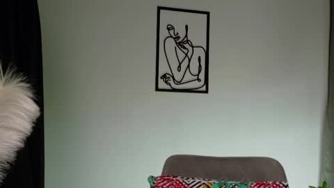 Zara Nova online show from April 22, 2:52 am