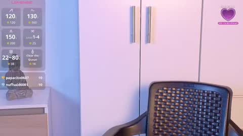 zarah online show from November 8, 8:34 pm