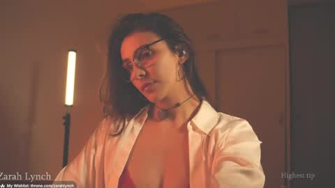 Miss Lynch   Next show  2911 online show from April 26, 2:20 am