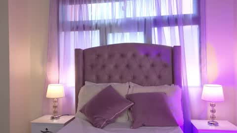 ZaraQuiinn online show from October 25, 4:07 pm