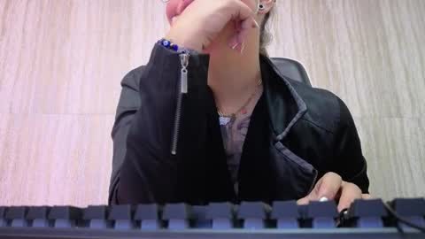 Isabella online show from April 11, 12:53 pm