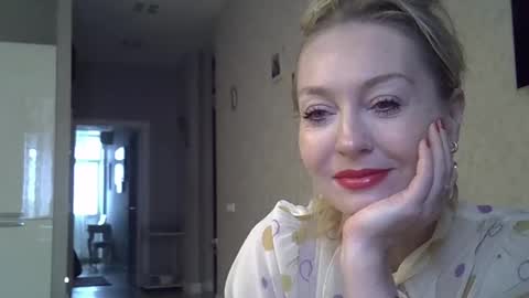 Zarina Swift online show from September 11, 4:36 am