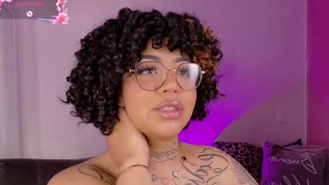 zaya_1 online show from January 19, 1:10 pm