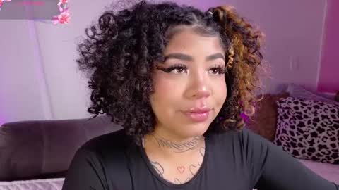 zaya_1 online show from February 24, 1:47 pm