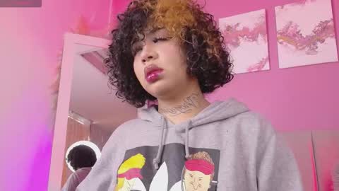 zaya_1 online show from October 20, 11:37 am