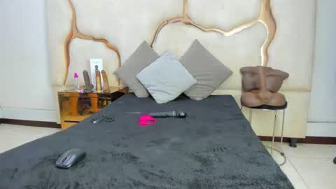 Zayra online show from June 28, 3:52 pm