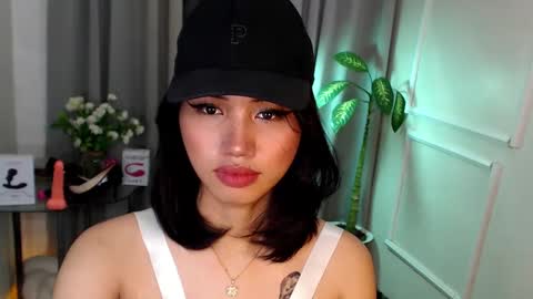 zelainalovetocum online show from March 4, 8:38 pm