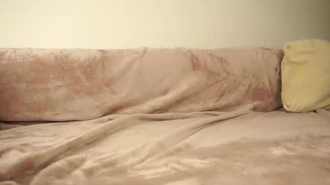 Emilia online show from September 21, 3:32 am