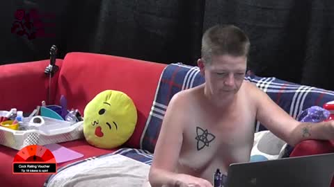 Zenithe BloodRose online show from January 15, 6:40 pm