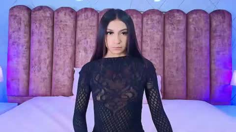 zenyavirelli online show from June 9, 7:57 pm