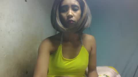 Snapshot of zeolineess chatting on October 22, 5:10 am zeolineess online show from October 22, 5:10 am