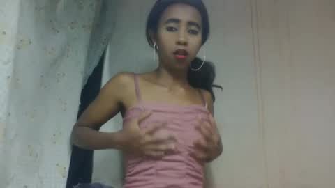 Snapshot of zeolineess chatting on October 3, 8:33 am zeolineess online show from October 3, 8:33 am