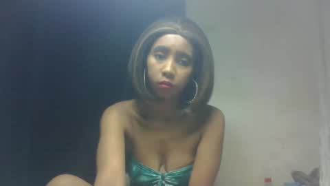 Snapshot of zeolineess chatting on October 13, 12:18 pm zeolineess online show from October 13, 12:18 pm