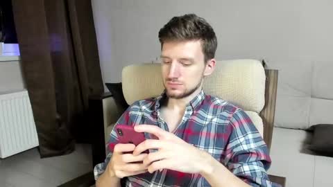 Andrew online show from March 8, 10:45 pm