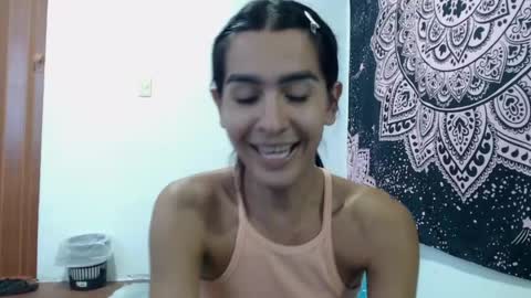 zeus693769 online show from June 17, 9:42 pm