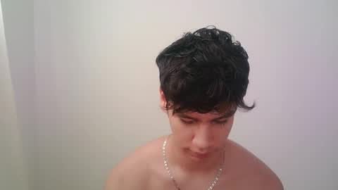 zeus_183 online show from November 12, 6:10 pm