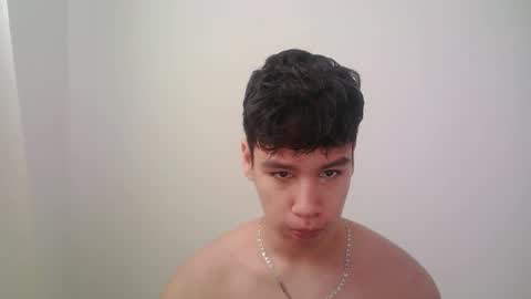 zeus_183 online show from December 14, 1:06 pm