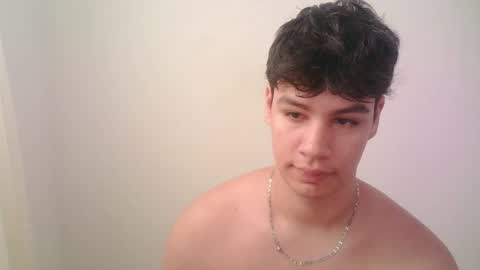 zeus_183 online show from June 17, 7:41 pm