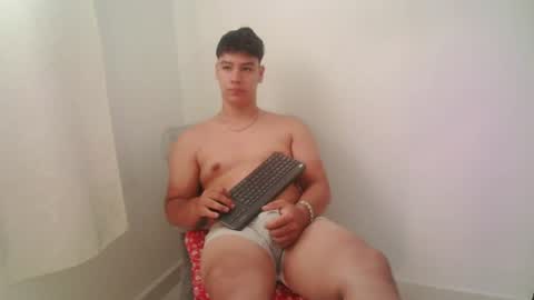 zeus_183 online show from July 26, 1:20 pm