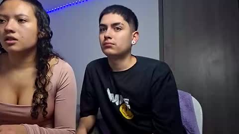 Zhara and logan online show from April 21, 12:23 pm