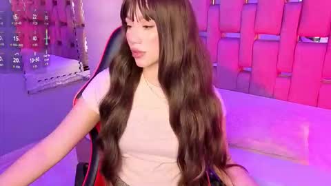 Zhara  online show from December 3, 1:01 pm