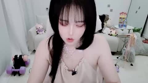 zhen online show from March 27, 2:51 pm