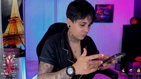 zhoestrong online show from April 5, 8:17 pm