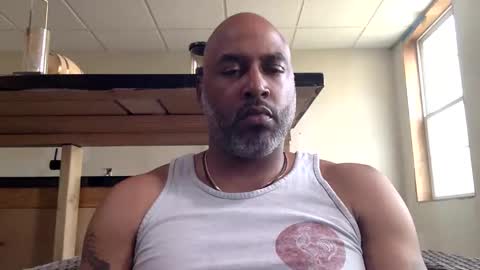 zionlion22 online show from April 1, 9:01 pm