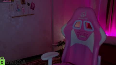 Zlata  Mon Tue Thu Fri Sun Sa GMT 3 0000pm - 0600pm  online show from November 14, 9:11 am