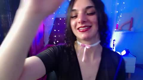 zoe_0111 online show from January 15, 2:02 pm