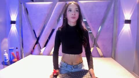 Zoe online show from May 7, 4:08 am