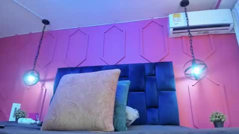 zoe_blosson online show from July 1, 7:33 pm