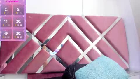 zoe_evaanss_ online show from June 27, 7:31 pm