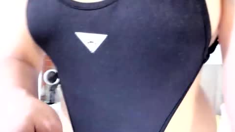 Zoe Gruber online show from March 8, 12:33 am