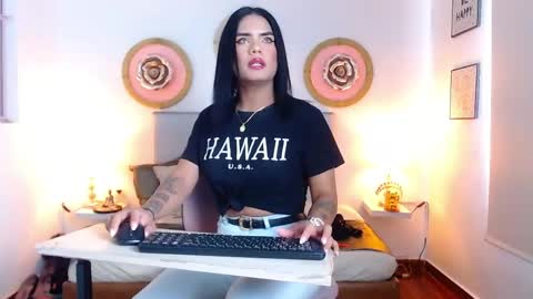 zoe_hecate online show from April 11, 5:28 pm