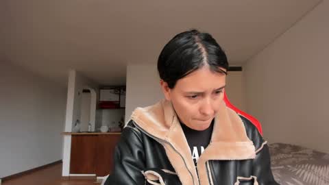Snapshot of zoe_jeane_beker chatting on December 28, 8:15 pm ZOE online show from December 28, 8:15 pm